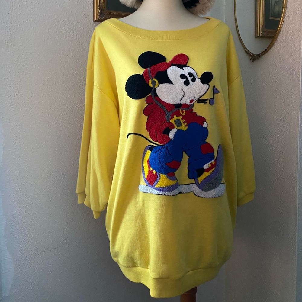 Vintage 80s Mickey Mouse crewneck sweater